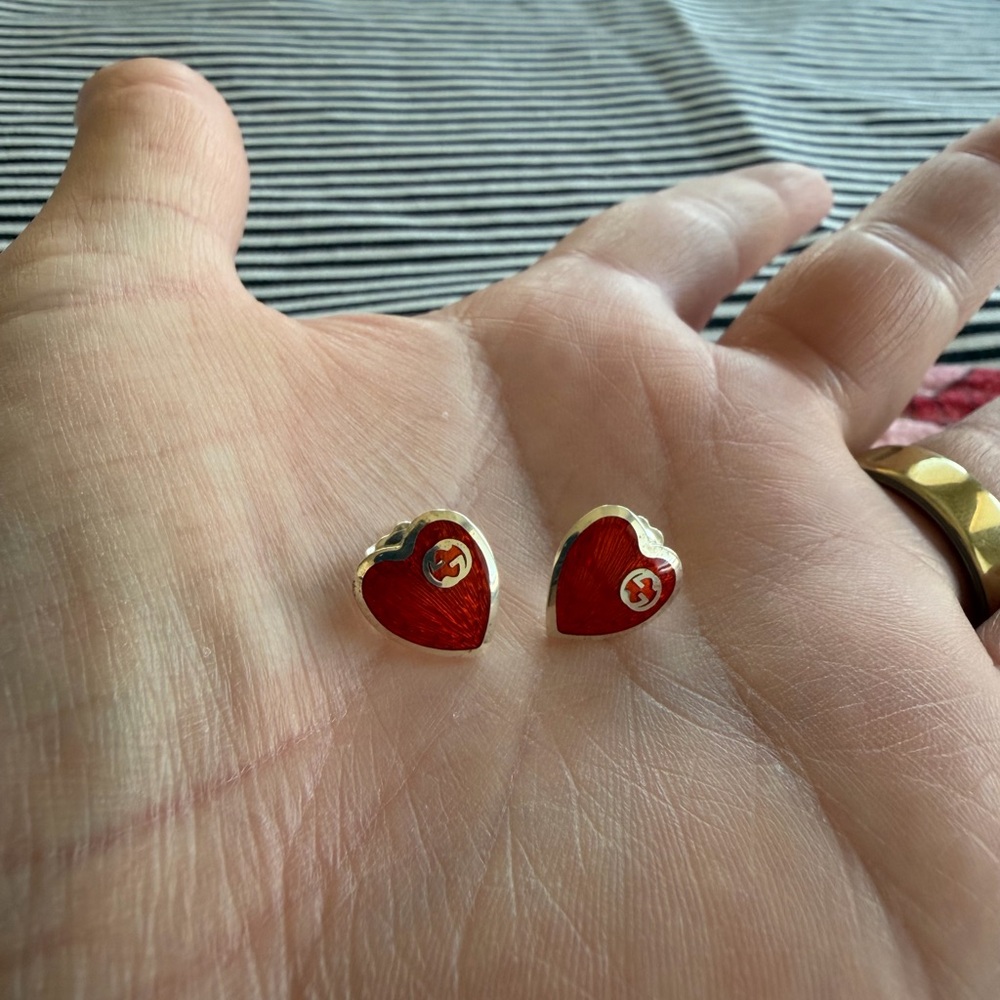 Gucci Interlocking G Red Heart Stud Earrings - image 5